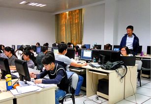 商貿技術系學子全力以赴，全國大學生外貿從業能力大賽激戰正酣